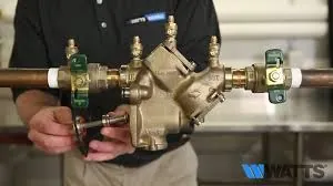 Reduced pressure zone assembly